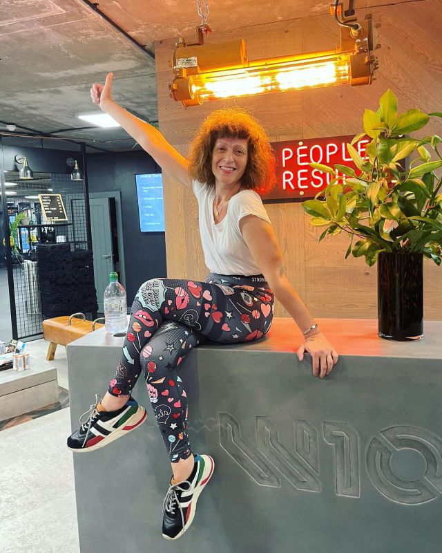 Shoutout to Nikki for rocking up in these amazing leggings! She's been enjoying the W10 trial over at our Richmond site.

It's great to see our community continuing to grow and making a difference! 

If you've been to out Richmond site before you'll be familiar with our bright sign about the desk that states exactly what we stand for. 

Real People. Real Results!